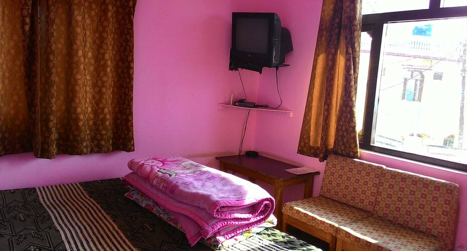 Abhinandan Guest House, Dhanaulti 4